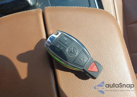 2017 Mercedes-Benz Gls 550 4Matic z USA, uszkodzony, nr VIN 4JGDF7DE7HA773743